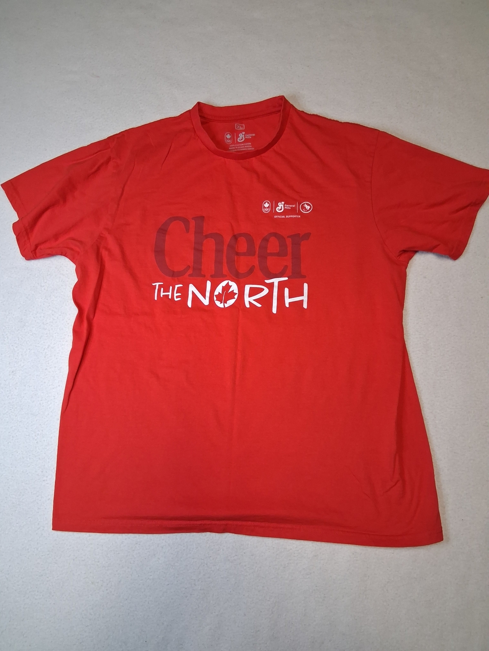 Cheer The North Red Graphic Men's Crewneck Tee - [Brand Unspecified]